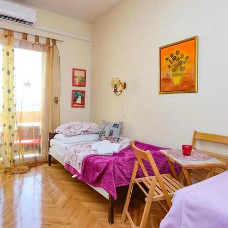 Apartman With Parking Space - 24719 Sibenik