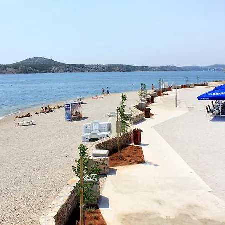 Apartman With Parking Space - 24719 Šibenik