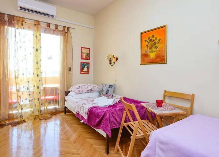 Apartman With Parking Space - 24719 Sibenik