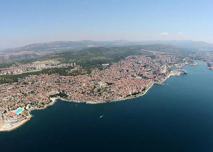 Apartman With Parking Space - 24719 Sibenik