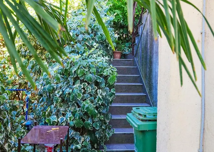 With Parking Space - 24719 * Szybenik