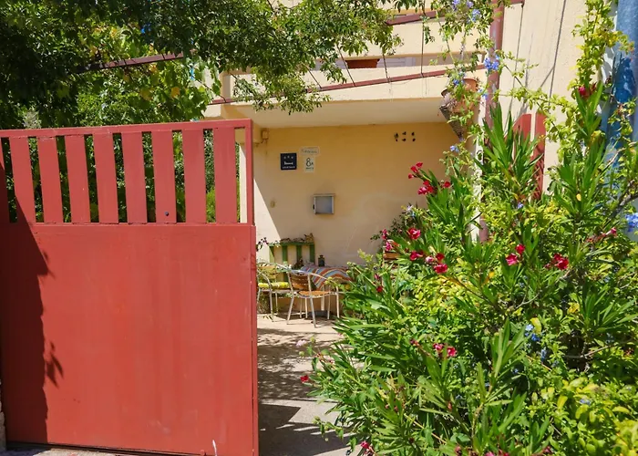 With Parking Space - 24719 * Szybenik